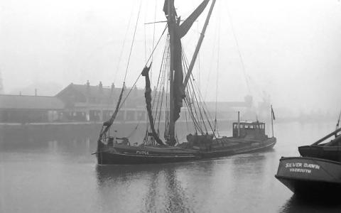 Thames Sailing Barge Trust - sb 'Pudge' | National Historic Ships