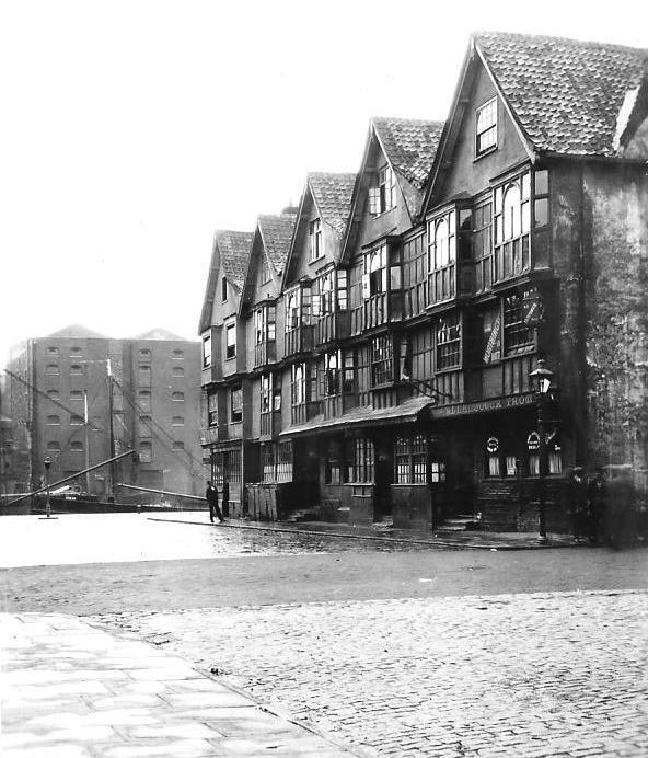 Llandoger Trow - Bristol, early 1930s