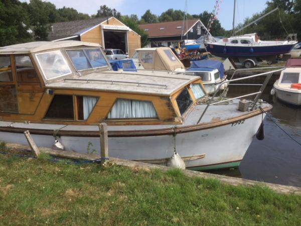 Glenmoore - bow, awaiting restoration