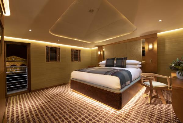 MV Fingal - hotel bedroom