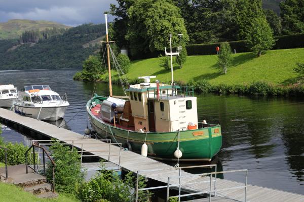 Challenge - moored - copyright Ian Millar