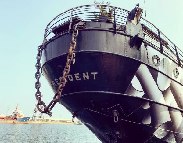 HMS President 2020 stern