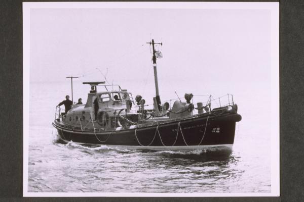 black and wgite image