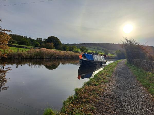 Dingly Dell cruising on a canal