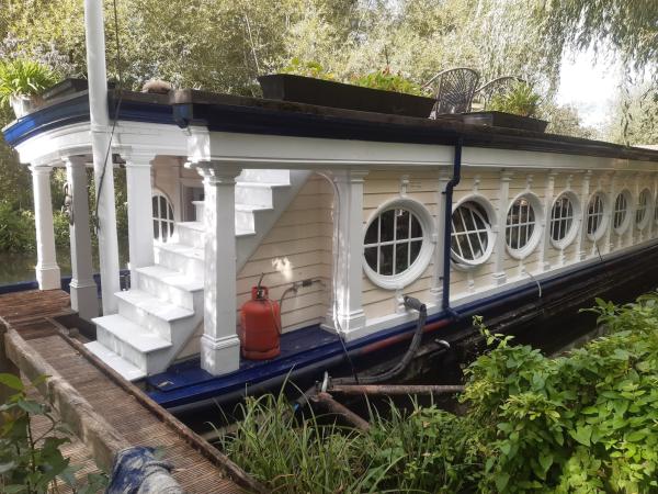 CORPUS CHRISTI BARGE at Oxford