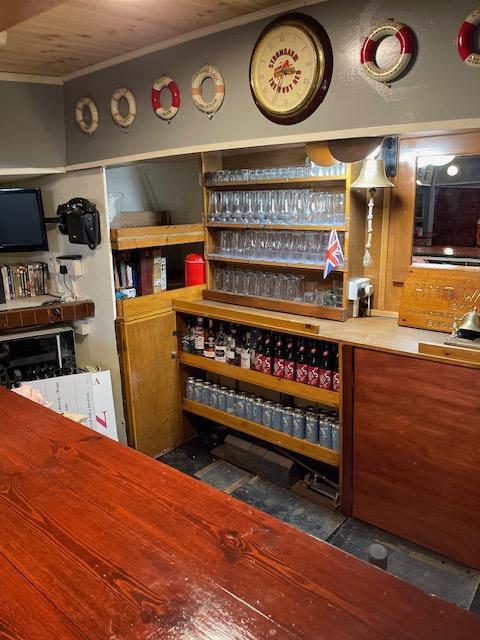 Watchful bar