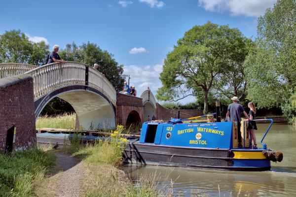 Bristol negotiating Brauston Turn, photo comp entry 2025