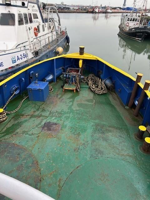 EMS Defender's bow deck