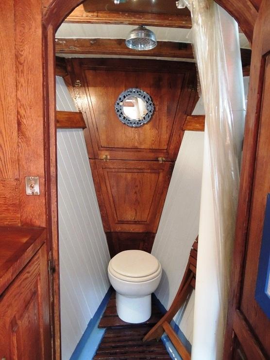 Kitikae's front toilet