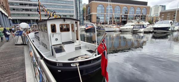 Bow facing in St.Katharine Dock