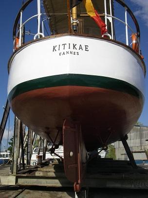 Kitikae's stern with fresh paint