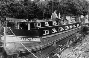 ELIZABETH - at Market Harborough in 1950. Bow from port quarter looking aft