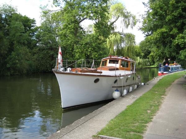 bow view port side