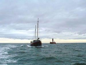 William & Kate Johnston - bow view