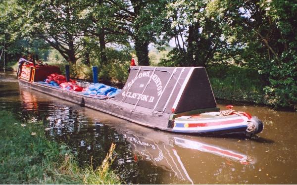 Cactus under way - starboard bow