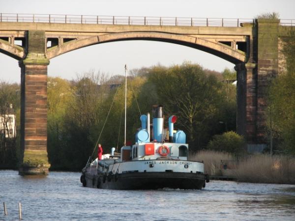 stern view at Frodsham