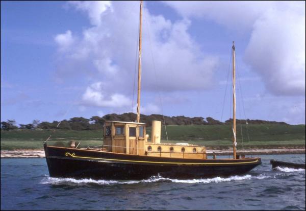 Soleil d'Or - port side, under way when she was in the Isles of Scilly (1956-1979) and owned by the proprietor of the island of Tresco