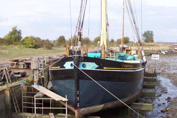 Edith May bow facing