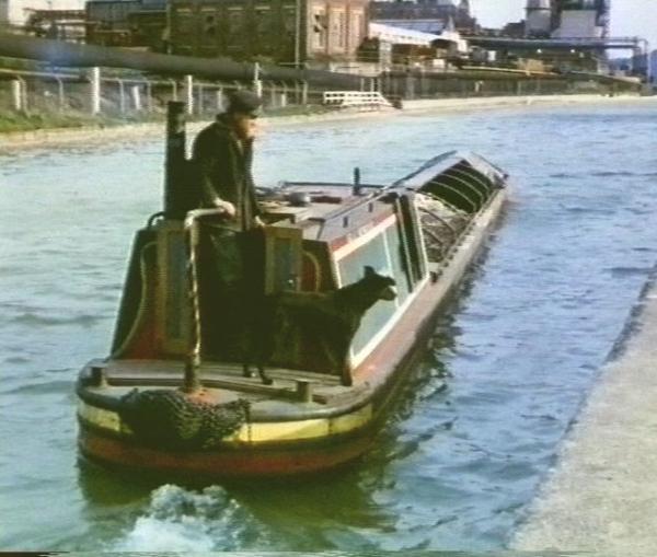 Effingham bow facing