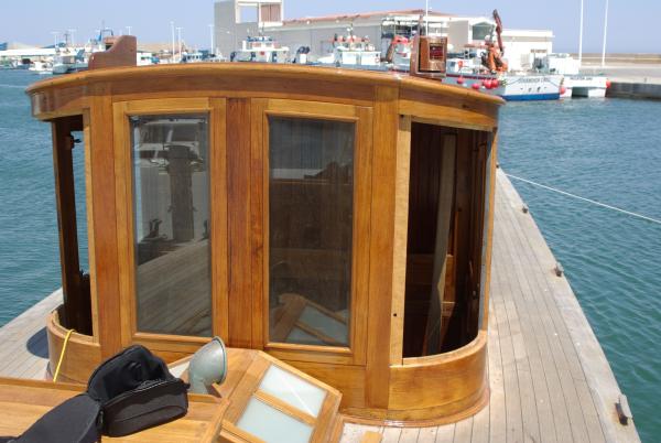 Northern Kiwi - on deck, cabin