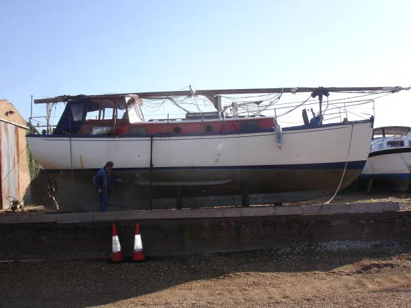 Nosila - starboard side view