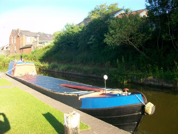 bow view starboard side