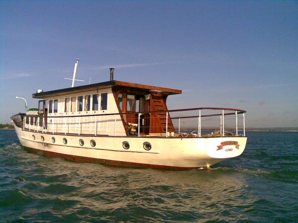 Port side view, underway