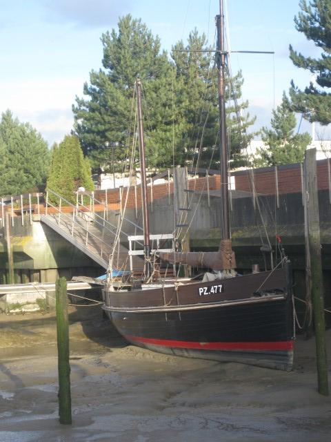 Hope of Porthleven - bow view