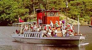 Lady of the Lake under way - starboard bow