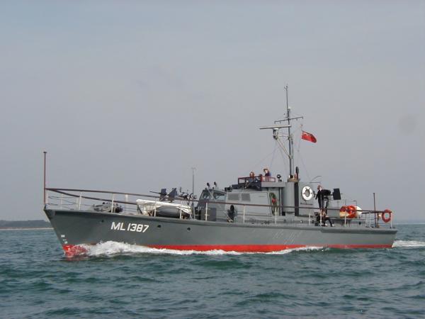 MEDUSA - under way facing port side