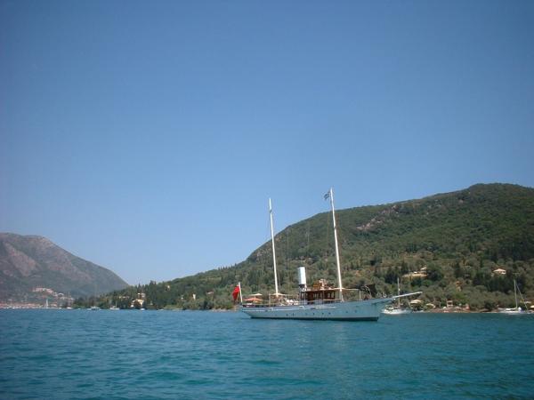 Amazon - underway, starboard view