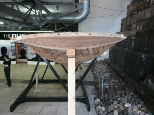 White Rose - counter stern