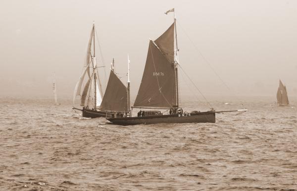 Vigilance - under sail, with Leader