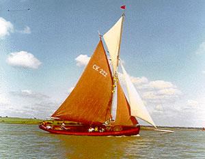 ELLEN - underway. Starbaord side. Ref: Assoc Docs (8/ellen.gif)