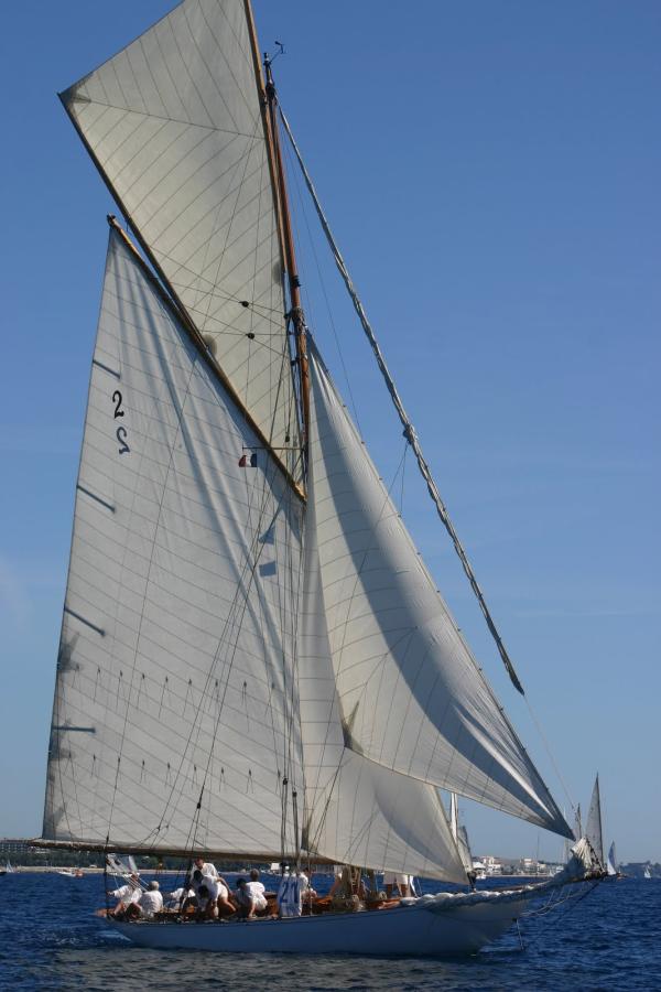 KELPIE racing