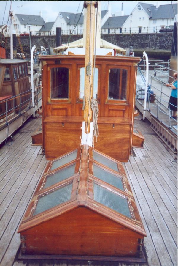 SY Carola deck plan - looking from bow towards stern and showing saloon lights and deck house. Ref: 1995/9/3/28