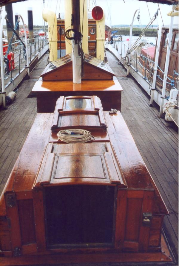 SY Carola - deck hatches