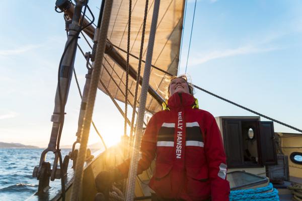 Sails, Smiles & Sunlight