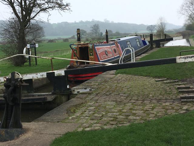 Kenilworth - at lock