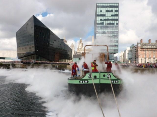 Hen - underway