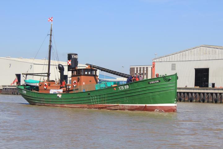 Photo Comp 2018 entry - Lydia Eva leaving harbour, by David Cansick