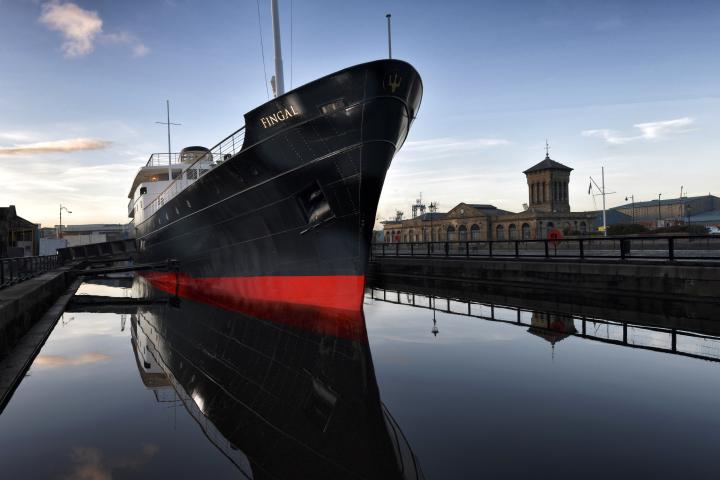 MV Fingal - bow view 