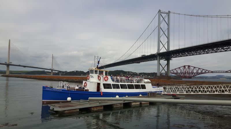 Forth Princess at Pontoon