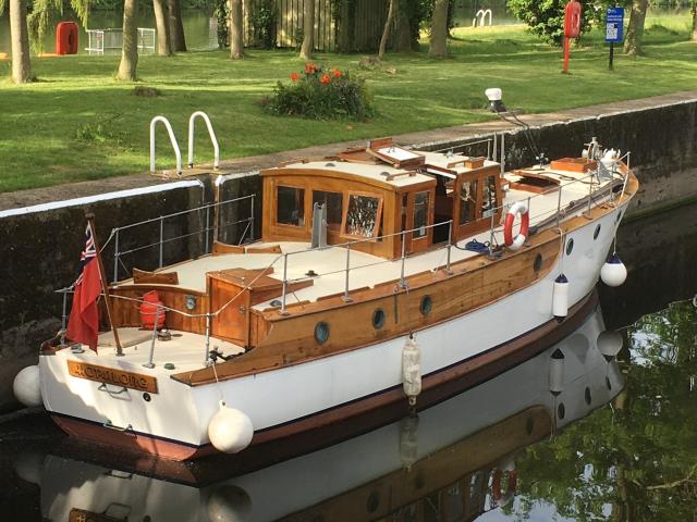 Hopalong moored