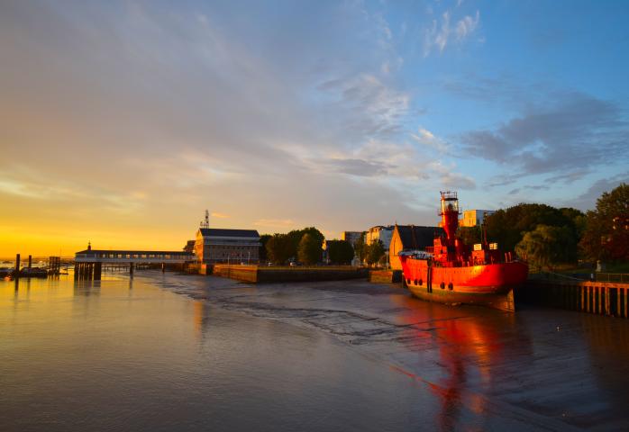 Lightship LV21 in Gravesend