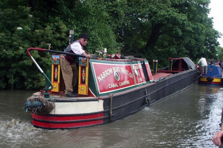 Nuneaton freshly painted 2011 (c) The Narrow Boat Trust