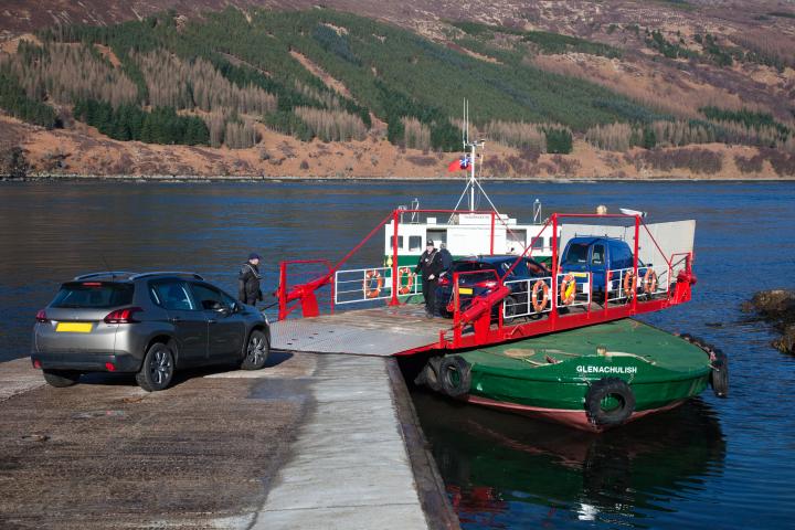 MV Glenachulish - the turntable in action