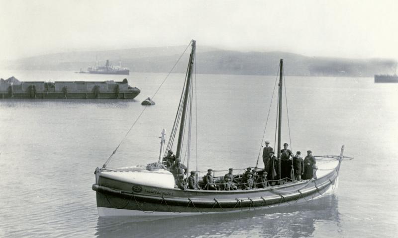 black and white image of lifeboat