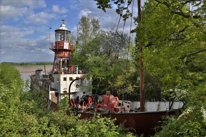 Lightship 2000 (LV14) on mud berth at Newham on Severn