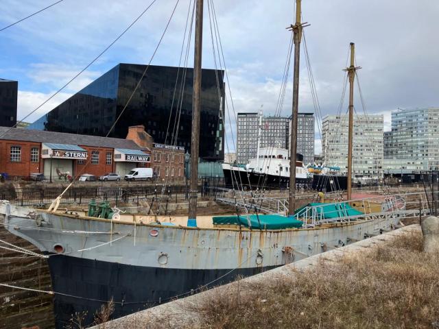 Port Facing